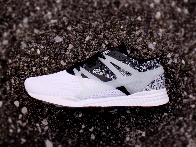 REEBOK VENTILATOR ADAPT GRAPHIC “WHITE/BLACK”01