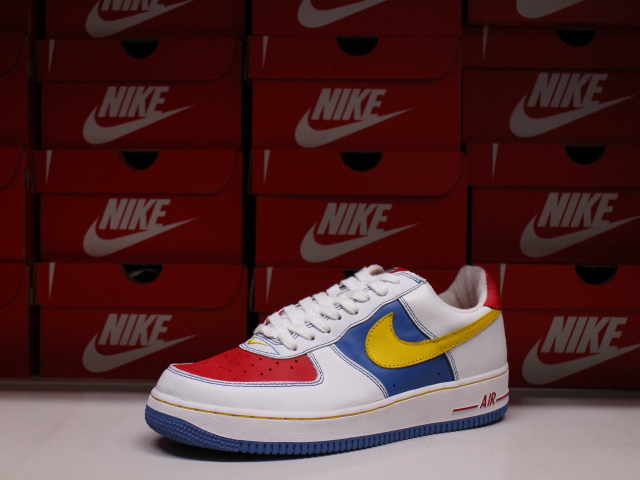 NIKE AIR FORCE 1 LOW01