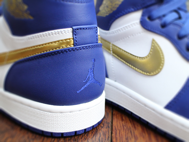 AIR JORDAN 1 RETRO HIGH”GOLD MEDAL”01