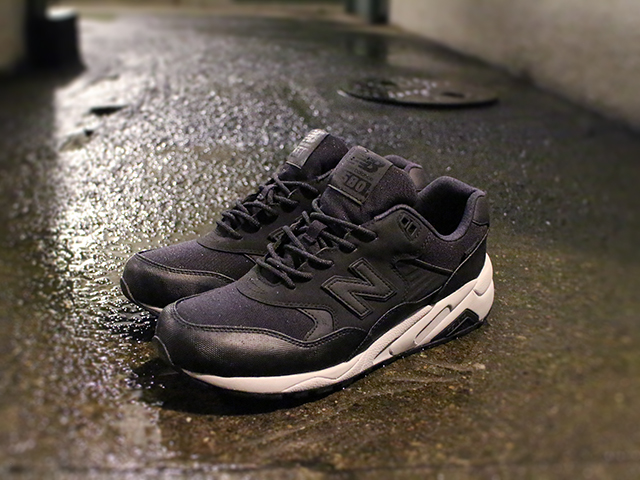 NEW BALANCE MRT580 XB01