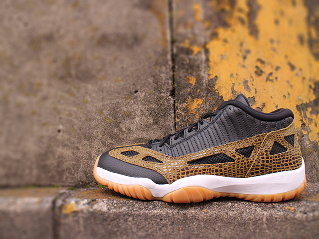 AIR JORDAN 11 RETRO LOW “CROC”01