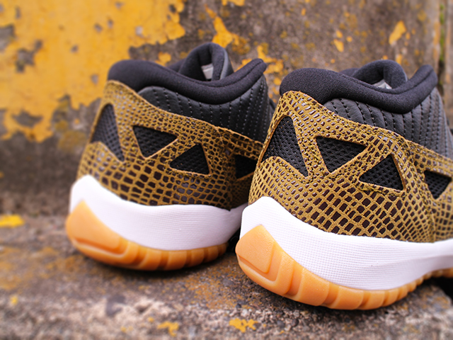 AIR JORDAN 11 RETRO LOW “CROC”01