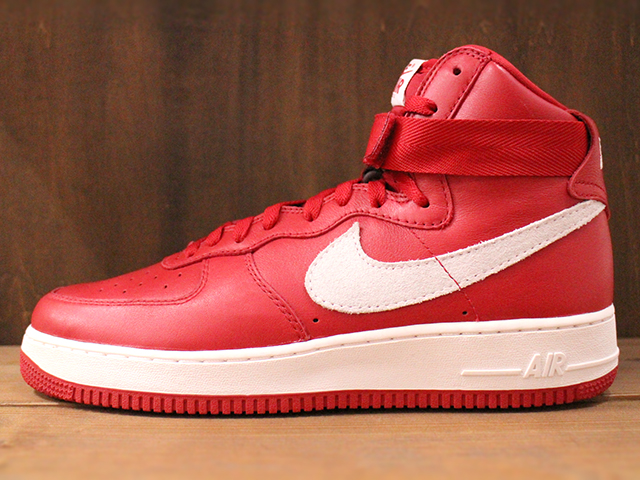 NIKE AIR FORCE 1 HIGH RETRO QS “RED/WHITE”01