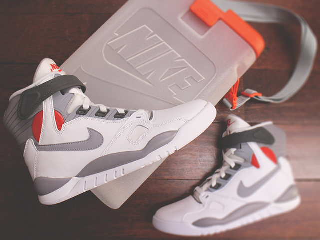 NIKE AIR PRESSURE “WHITE/CEMENT GREY”01