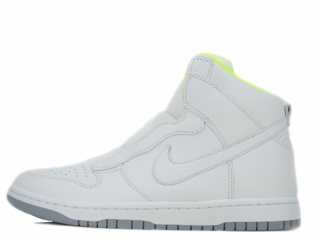 WMNS DUNK LUX SP 776446-117