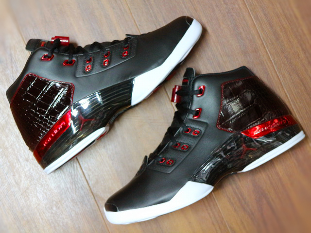 AIR JORDAN 17 + RETRO “BLACK/GYM RED-WHITE”01