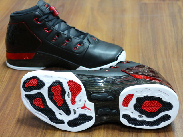 AIR JORDAN 17 + RETRO “BLACK/GYM RED-WHITE”01