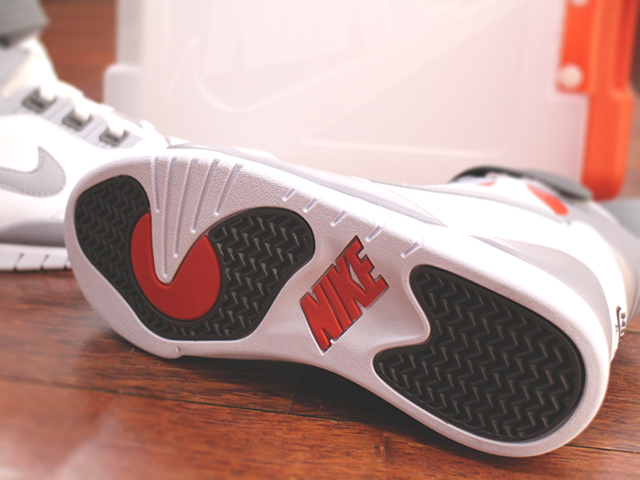 NIKE AIR PRESSURE “WHITE/CEMENT GREY”01
