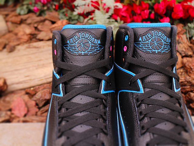 NIKE AIR JORDAN 2 RETRO “BLACK/PINK FIRE-PHOTO BLUE-ATOMIC ORANGE”01