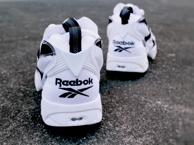REEBOK INSTA PUMP FURY OB “WHITE/BLACK”01