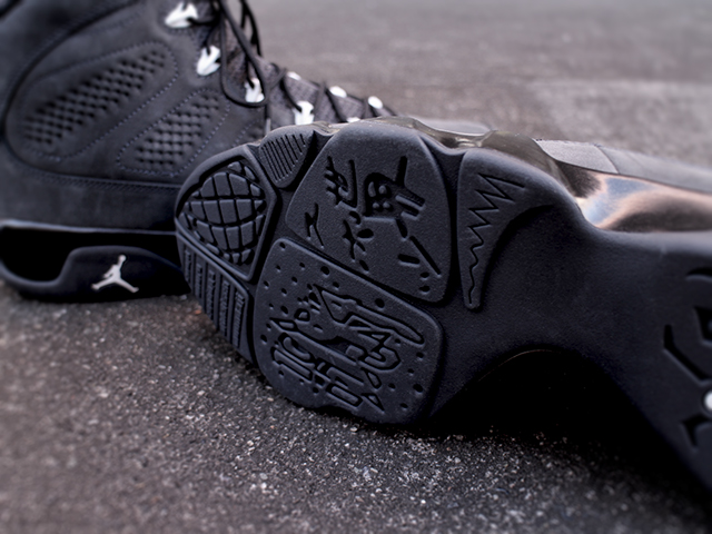 NIKE AIR JORDAN 9 RETRO “ANTHRACITE/WHITE-BLACK”01