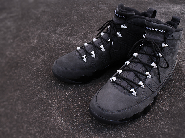 NIKE AIR JORDAN 9 RETRO “ANTHRACITE/WHITE-BLACK”01