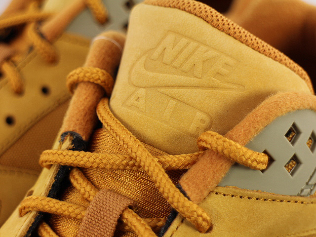 AIR MAX BW 881981-700 - 4