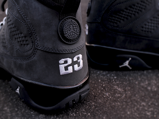 NIKE AIR JORDAN 9 RETRO “ANTHRACITE/WHITE-BLACK”01