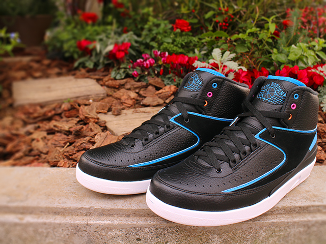 NIKE AIR JORDAN 2 RETRO “BLACK/PINK FIRE-PHOTO BLUE-ATOMIC ORANGE”01