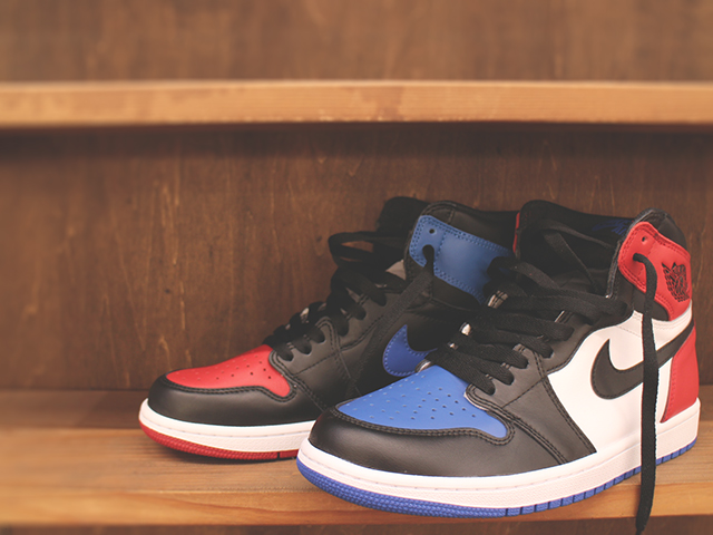 AIR JORDAN 1 RETRO HIGH OG “TOP 3”01