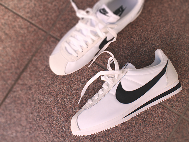 NIKE CLASSIC CORTEZ NYLON “WHITE/BLACK-LIGHT BONE”01