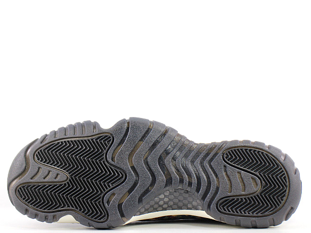 AIR JORDAN FUTURE PREMIUM 652141-301 - 5