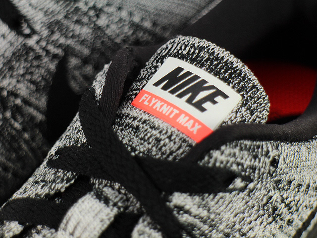 WMNS FLYKNIT MAX 620659-105 - 5