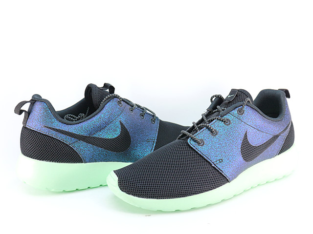 WMNS ROSHE ONE WWC QS 808708-303 - 1
