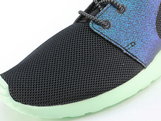 WMNS ROSHE ONE WWC QS 808708-303 - 5
