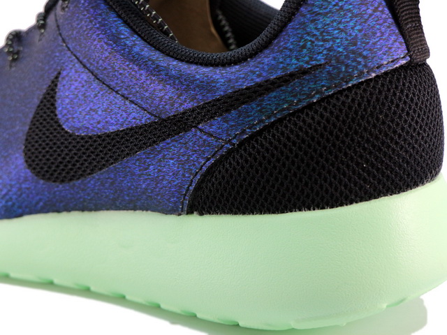 WMNS ROSHE ONE WWC QS 808708-303 - 6