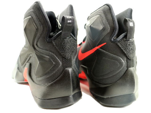 LEBRON 13 807219-060 - 2