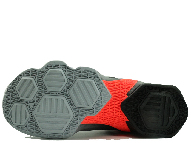 LEBRON 13 807219-060 - 4