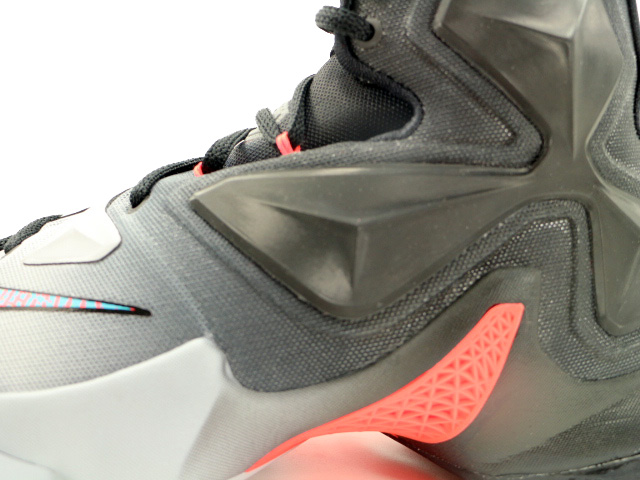 LEBRON 13 807219-060 - 5