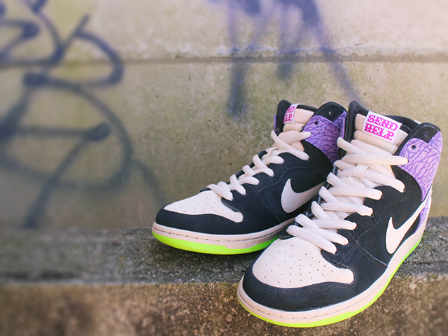 NIKE DUNK HI PRM SH “SEND HELP”01