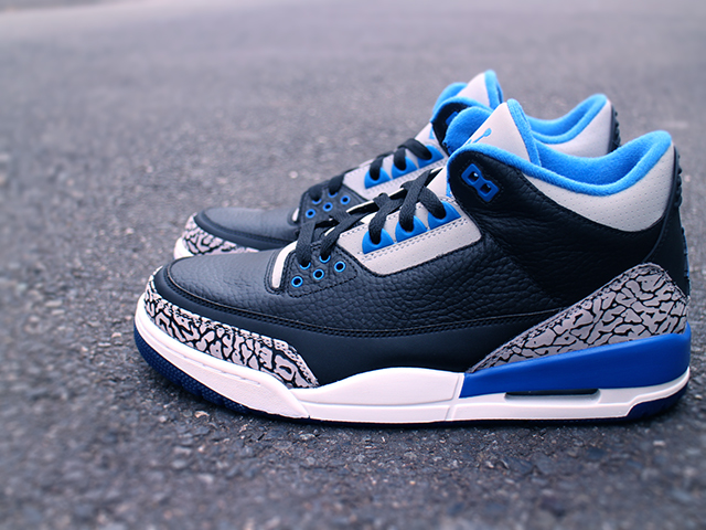 NIKE AIR JORDAN 3 RETRO “BLACK/SPORT BLUE-WOLF GREY”01