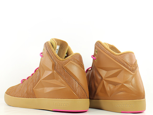LEBRON 11 NSW LIFESTYLE 616766-200 - 2