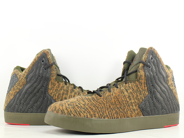 LEBRON 11 NSW LIFESTYLE 616766-301 - 1