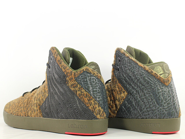 LEBRON 11 NSW LIFESTYLE 616766-301 - 2
