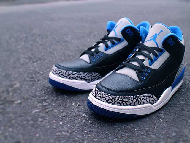NIKE AIR JORDAN 3 RETRO “BLACK/SPORT BLUE-WOLF GREY”01