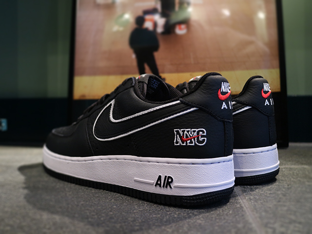NIKE AIR FORCE 1 LOW RETRO “NYC/BLACK/BLACK-WHITE-VARSITY RED”01