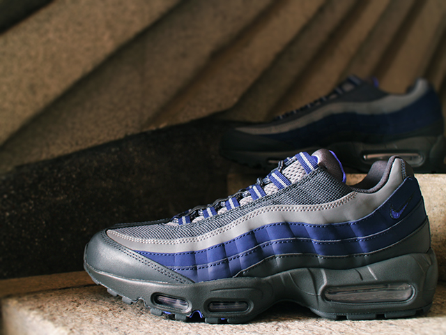 NIKE AIR MAX 95 ESSENTIAL “ANTHRACITE/PARAMOUNT BLUE”01