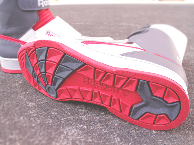 REEBOK ALIEN STOMPER HI “EXCELLENT RED/SNOWY GREY”01