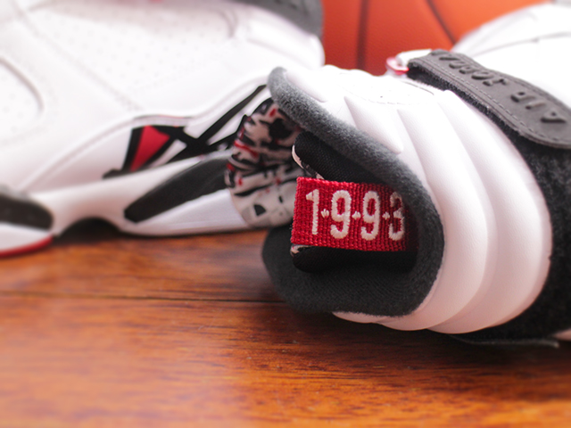NIKE AIR JORDAN 8 RETEO “ALTERNATE93/WHITE/GYM RED-BLACK-WOLF GREY”01