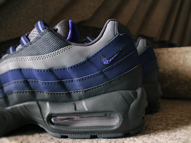 NIKE AIR MAX 95 ESSENTIAL “ANTHRACITE/PARAMOUNT BLUE”01