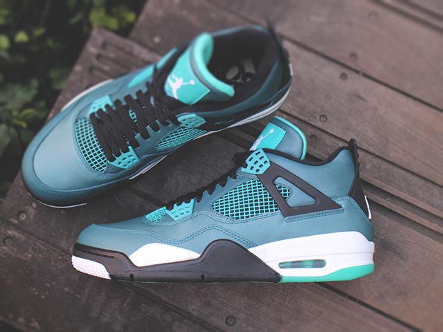 NIKE AIR JORDAN 4 RETRO 30TH “TEAL/WHITE-BLACK-RETRO SARCELLE”01