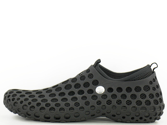 パブロ④ Christian Louboutin スタッズデニムスニーカー