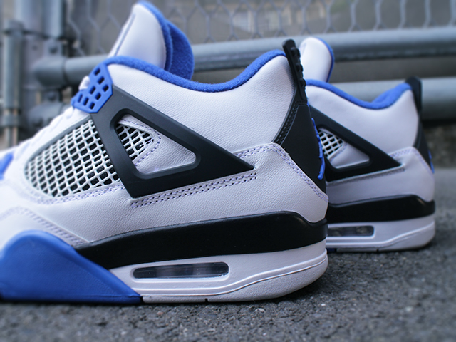 NIKE AIR JORDAN 4 RETRO “WHITE/GAME ROYAL-BLACK”01