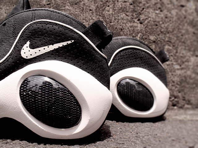 NIKELAB ZOOM FLIGHT95 “BLACK/SAIL”01