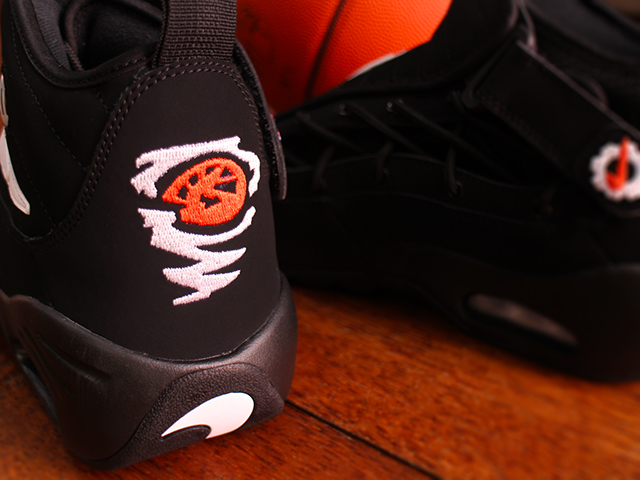 NIKE AIR SHAKE NDESTRUKT “BLACK/WHITE-BLACK-TEAM ORANGE”01
