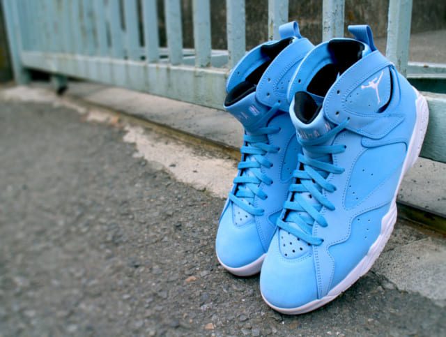 NIKE AIR JORDAN 7 RETRO “PANTONE/UNIVERSITY BLUE/WHITE”01