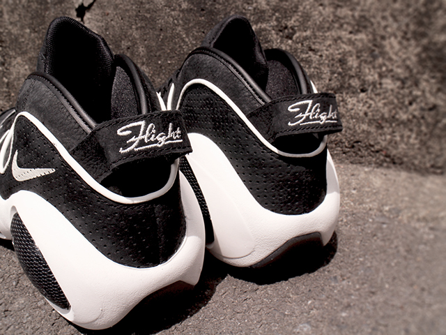 NIKELAB ZOOM FLIGHT95 “BLACK/SAIL”01