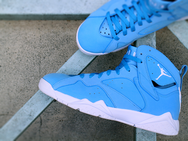 NIKE AIR JORDAN 7 RETRO “PANTONE/UNIVERSITY BLUE/WHITE”01
