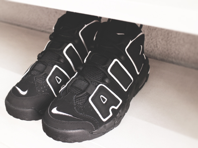 NIKE AIR MORE UPTEMPO (GS) “BLACK/WHITE-BLACK”01