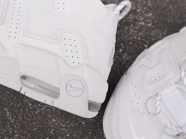 NIKE AIR MORE UPTEMPO ’96 “WHITE/WHITE”01